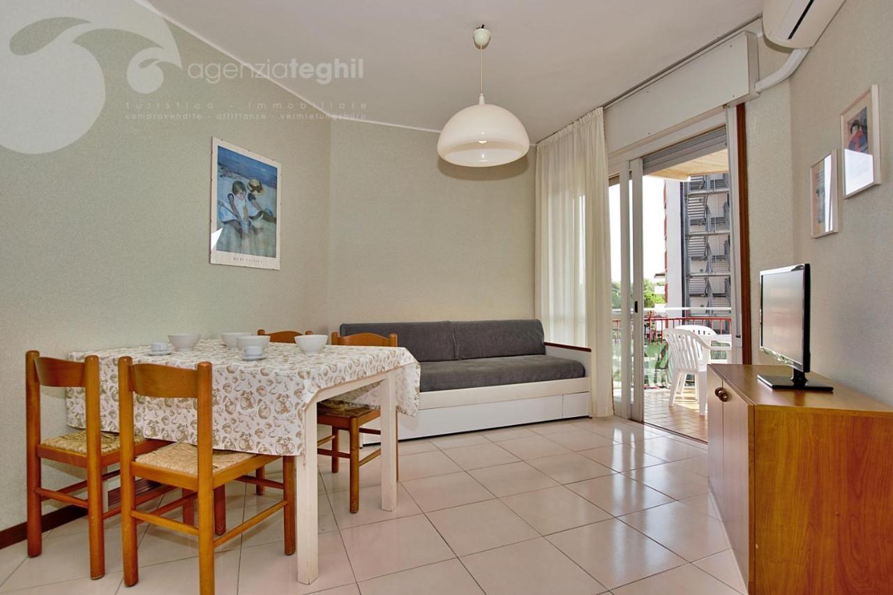 Condominio Cristallo Lignano Sabbiadoro Kültér fotó