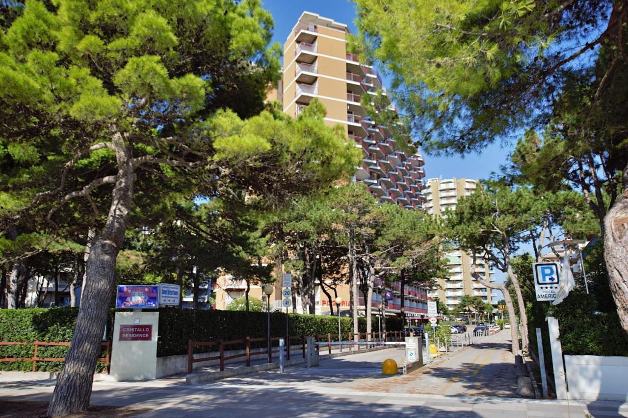Condominio Cristallo Lignano Sabbiadoro Kültér fotó