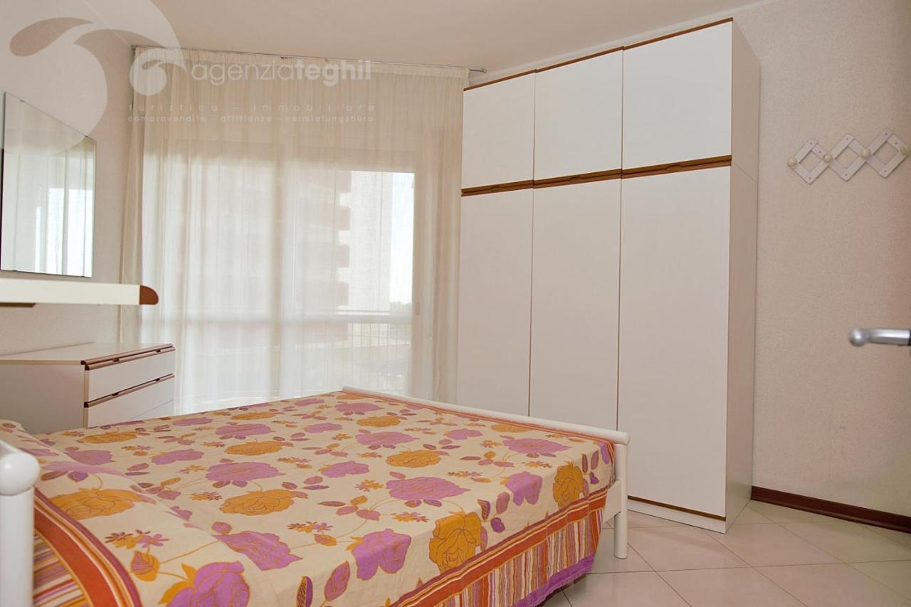 Condominio Cristallo Lignano Sabbiadoro Kültér fotó