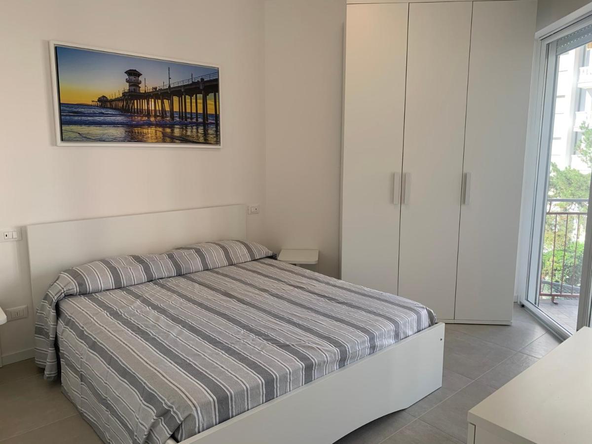 Condominio Cristallo Lignano Sabbiadoro Kültér fotó